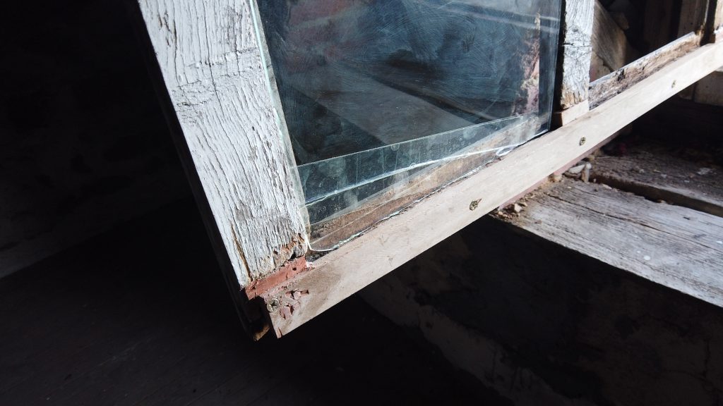 Rotten Window