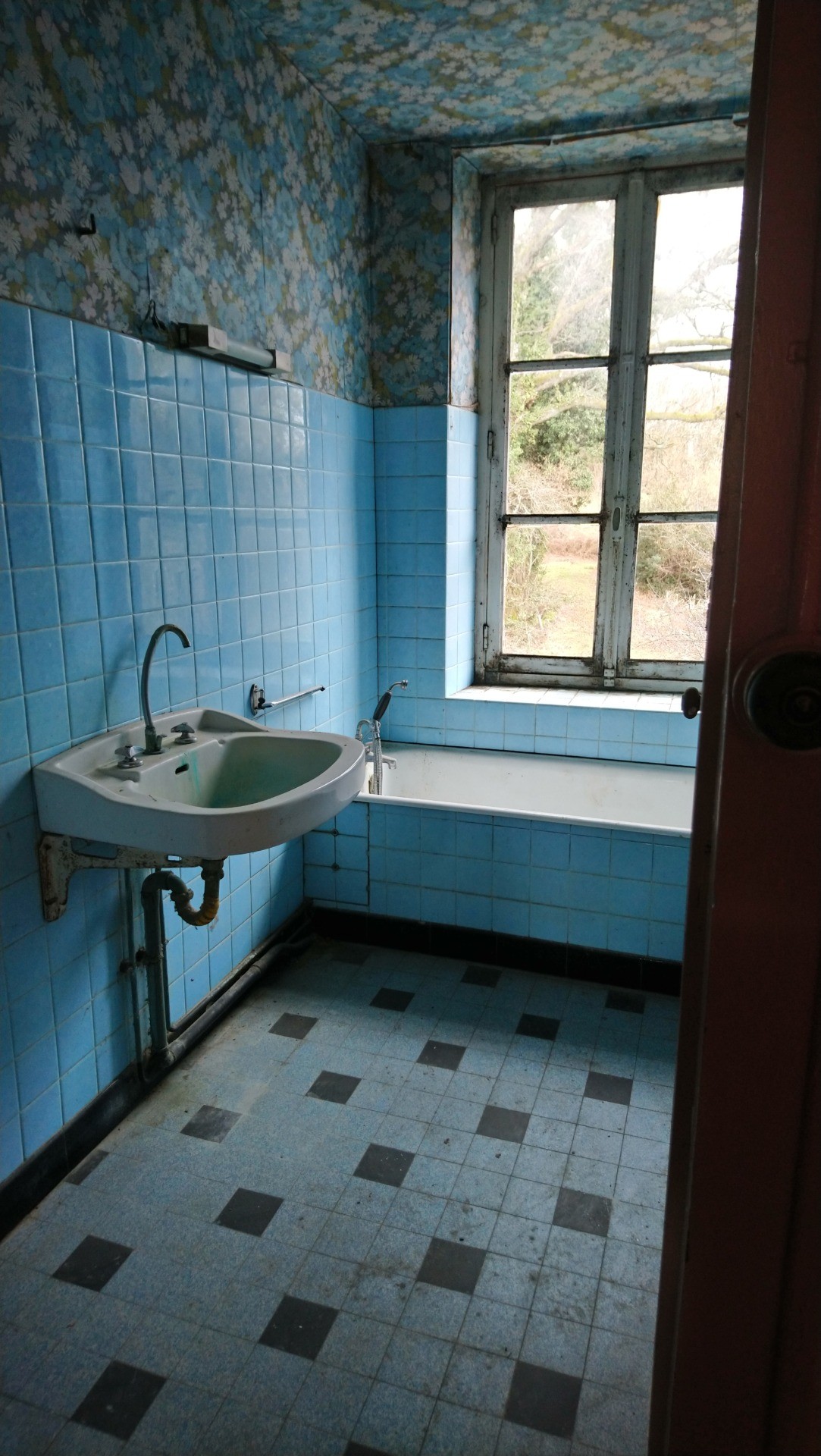 french bathroom renovation
